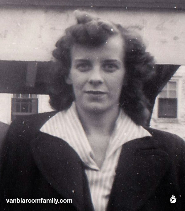 Lois Ruth Van Blarcom Graef: About 1940
