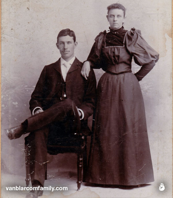 William Henry  Ball: William Henry Ball and Nellie Ray Kimble wedding photo Nov 1902.